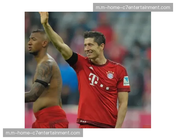 莱万背身拿球技术统计 波兰阵地战进攻枢纽效率分析