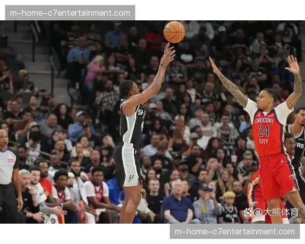 马刺51胜18负紧追雷霆，文班亚马内线护筐效率联盟顶级