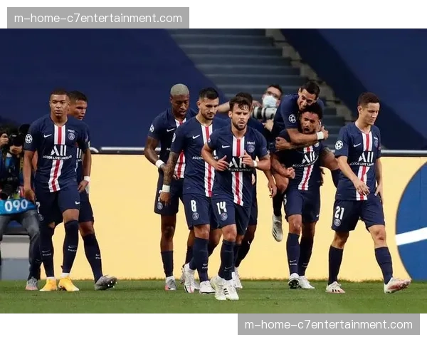 巴黎FC下半场少打一人战术崩盘，红牌成为比赛转折点